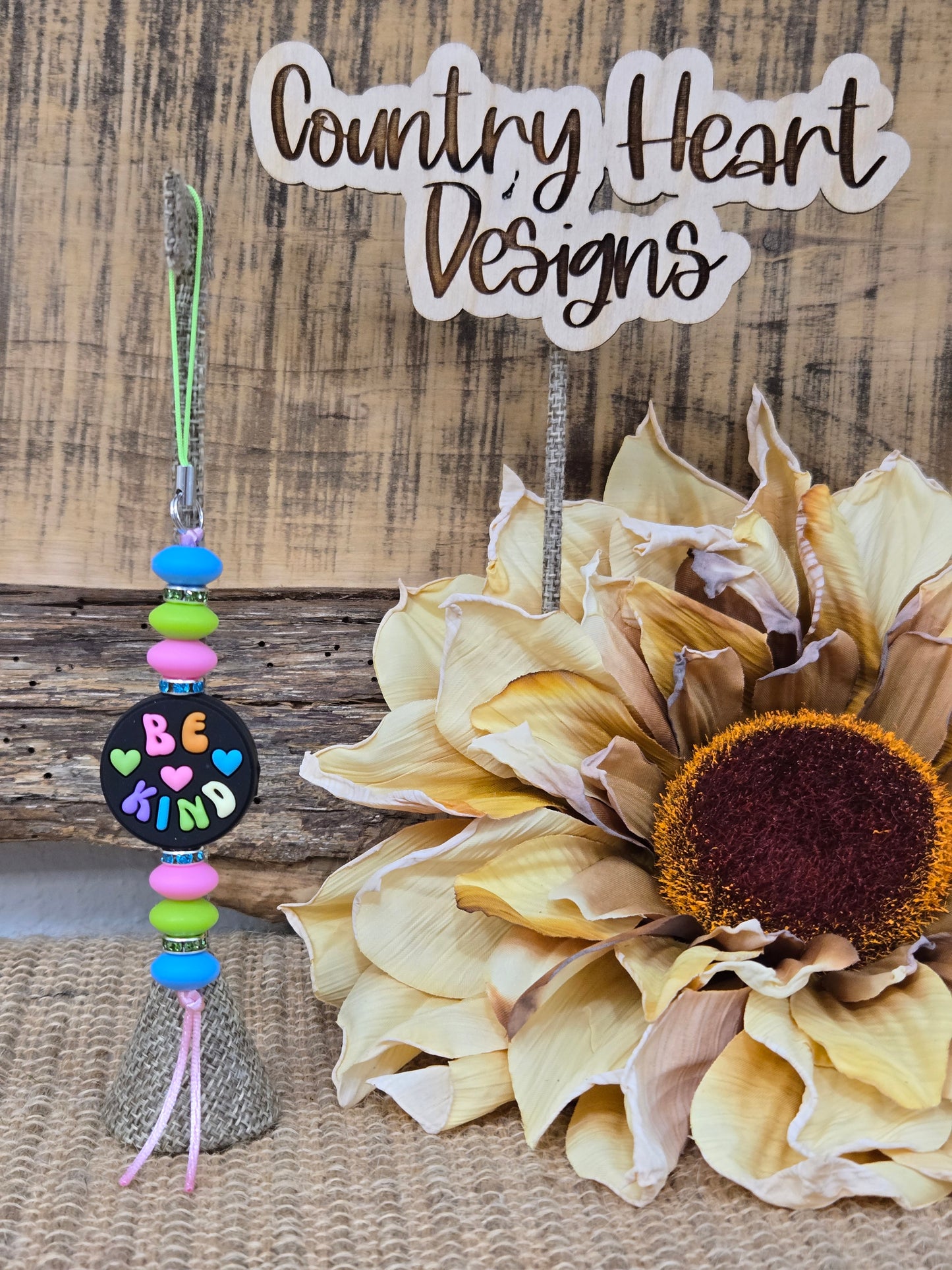 #159 Be Kind Phone Charm-MULTI **πΆπππ 1 ππ πΊππππ**