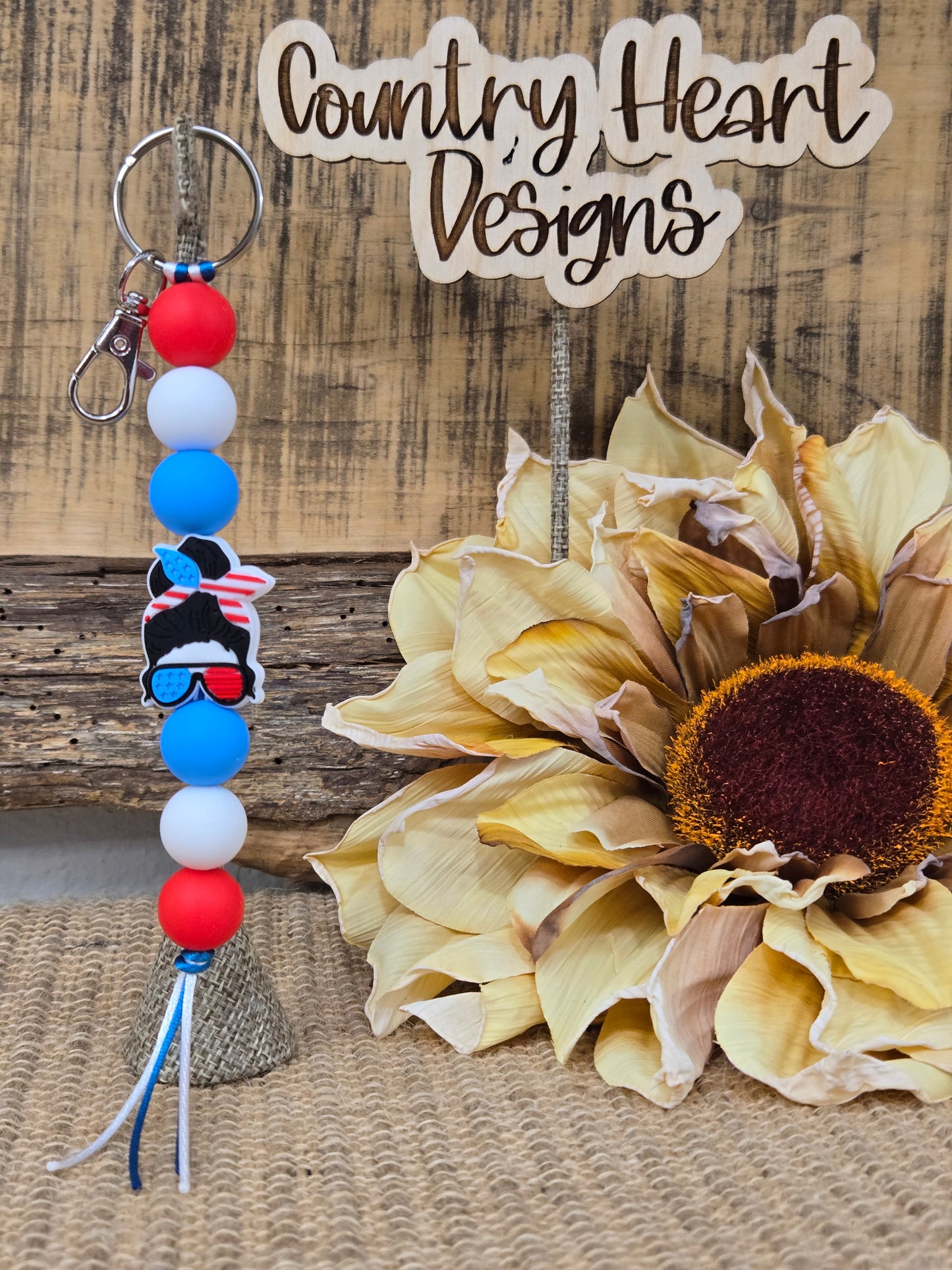 #220 Patriotic Woman Keychain **πΆπππ 1 ππ πΊππππ**