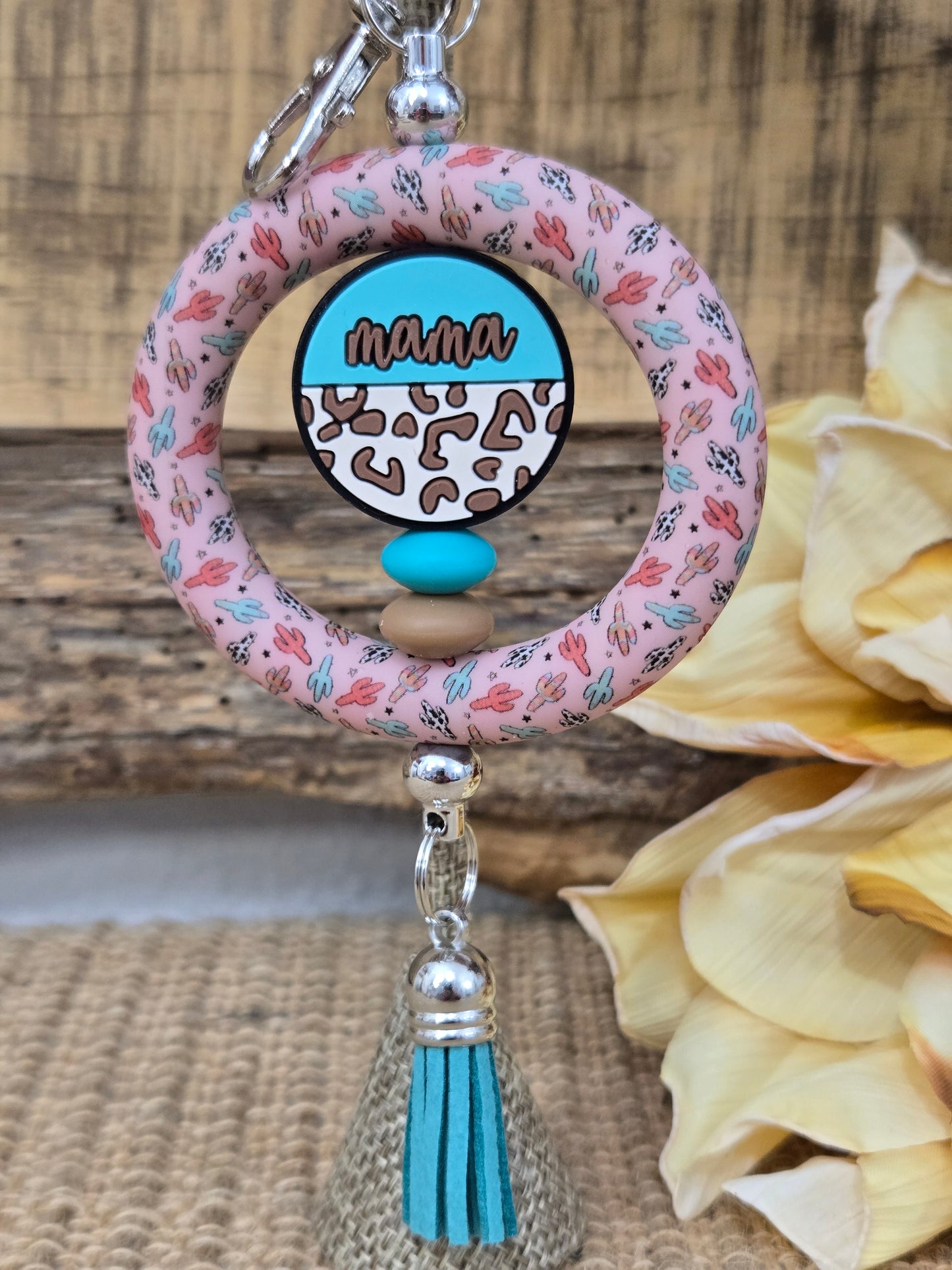 #232 Western Mama Double Hoop Keychain **πΆπππ 1 ππ πΊππππ**