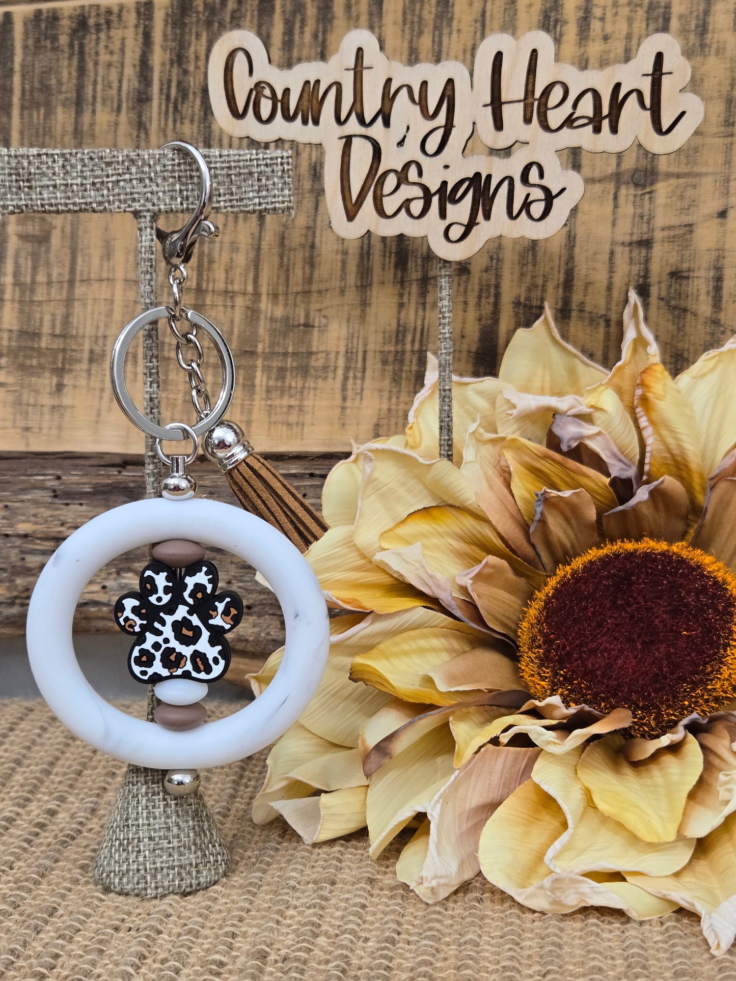 #250 Paw Print Keychain **πΆπππ 1 ππ πΊππππ**