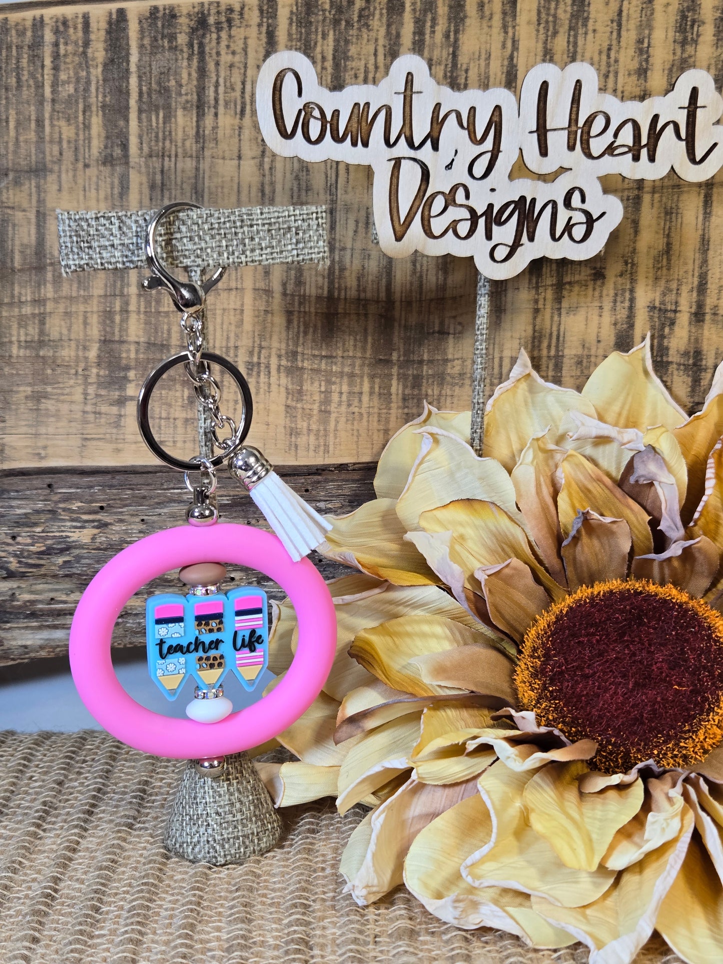 #252 Teacher Life Keychain **πΆπππ 1 ππ πΊππππ**