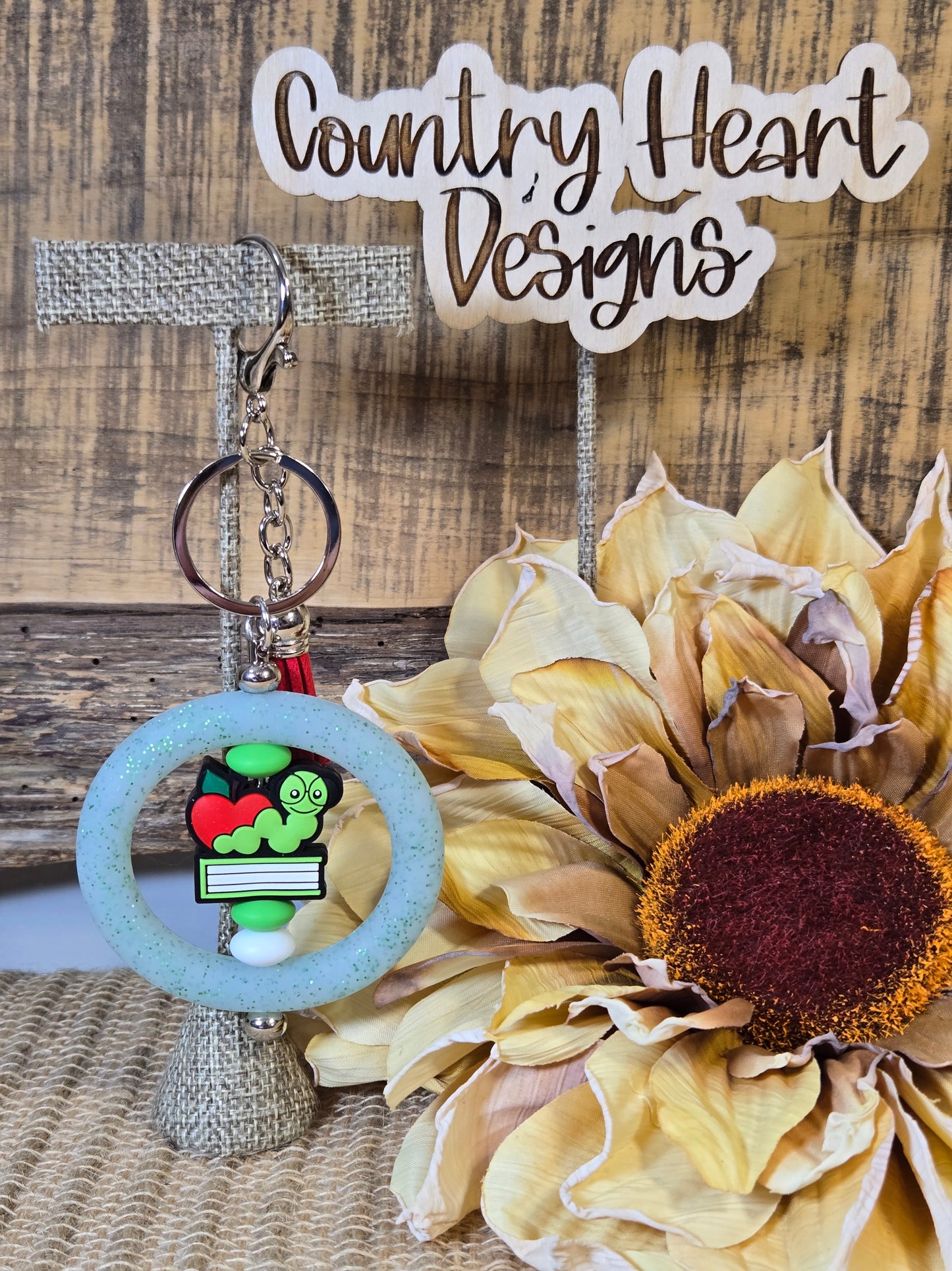 #262 Book Worm Keychain **πΆπππ 1 ππ πΊππππ**