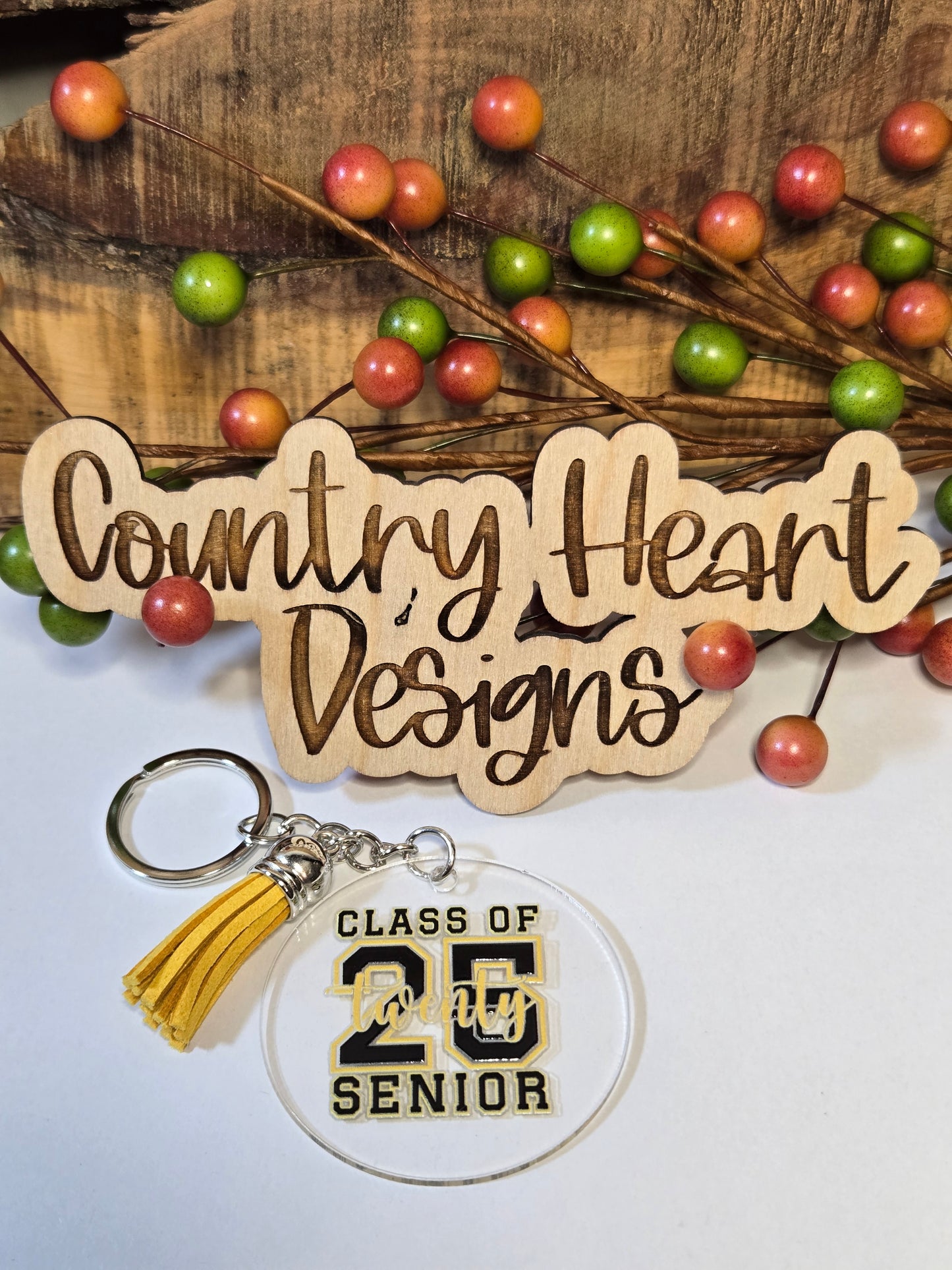 #886 Class of 2025 Senior Keychain **πΆπππ 1 ππ πΊππππ**