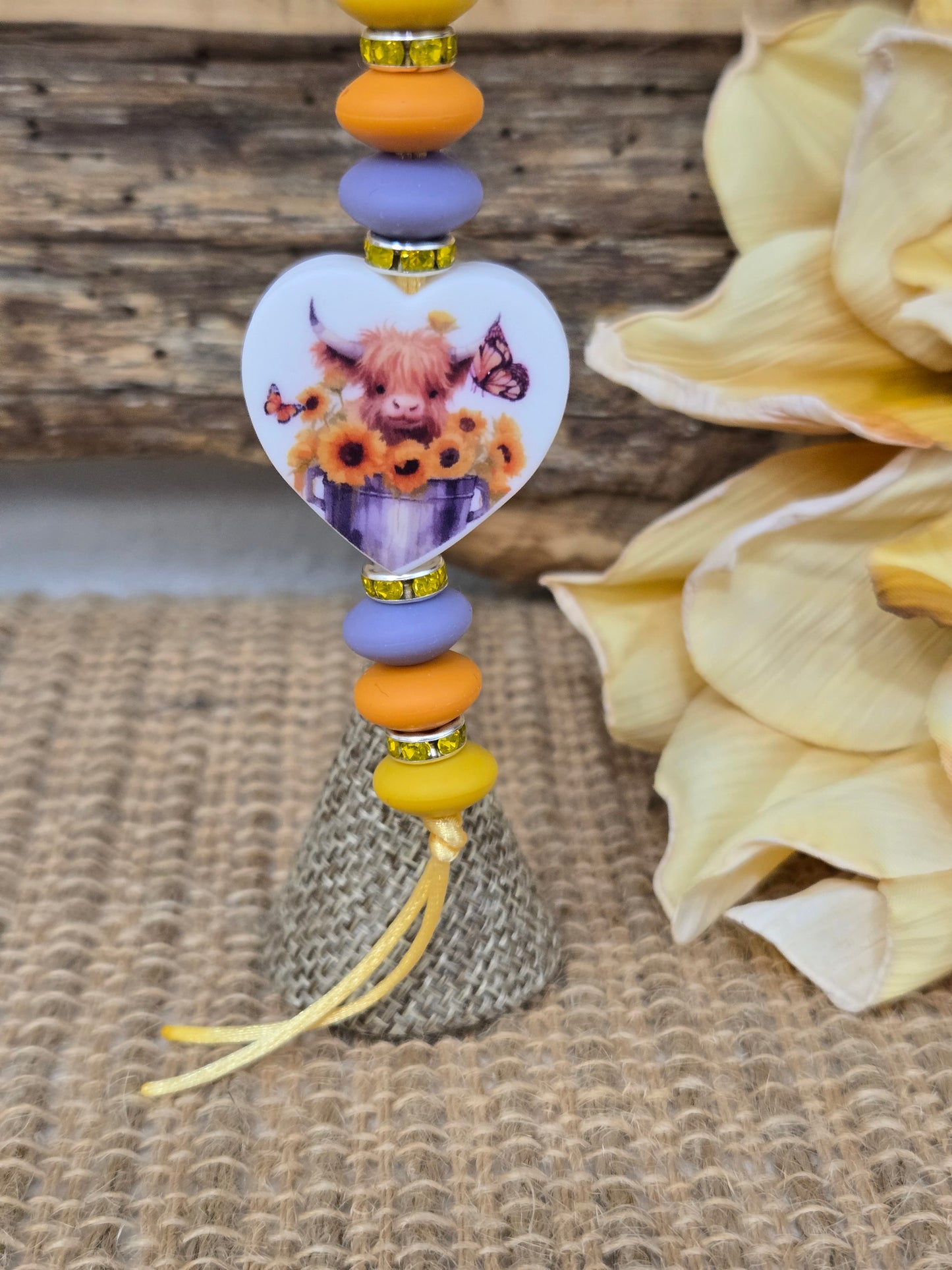 #111 Hearted Highland Cow Phone Charm (with Butterflies)  **𝑶𝒏𝒍𝒚 1 𝒊𝒏 𝑺𝒕𝒐𝒄𝒌**