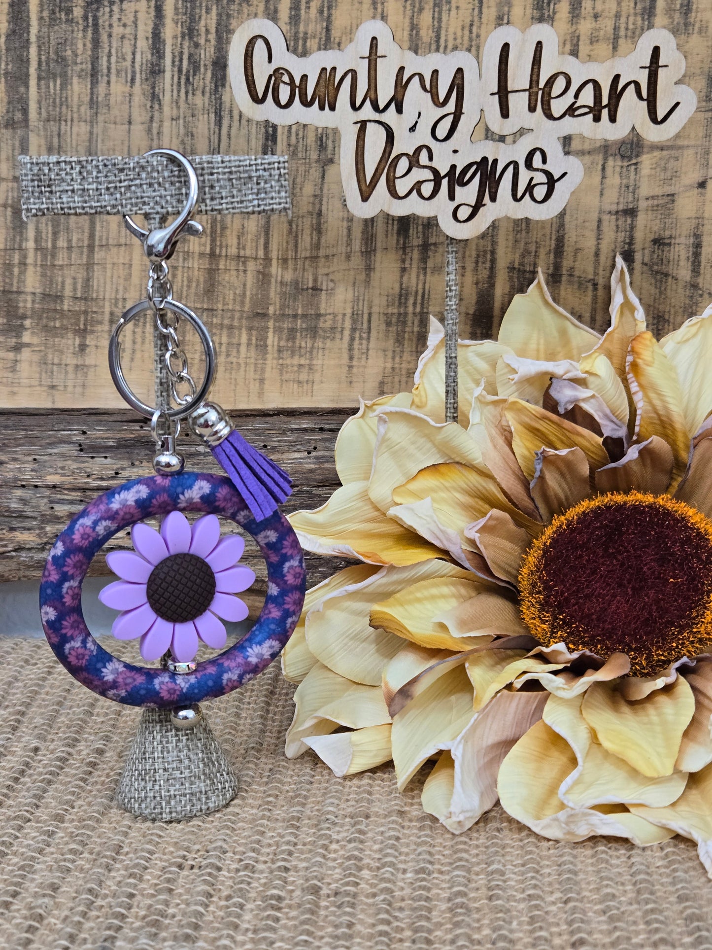 #215 Purple Flowers Keychain  **𝑶𝒏𝒍𝒚 1 𝒊𝒏 𝑺𝒕𝒐𝒄𝒌**