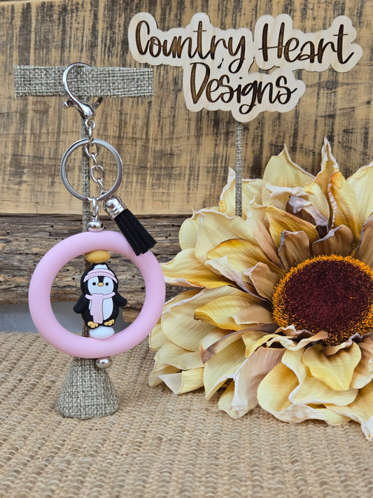 #241 Penguin Keychain  **𝑶𝒏𝒍𝒚 1 𝒊𝒏 𝑺𝒕𝒐𝒄𝒌**