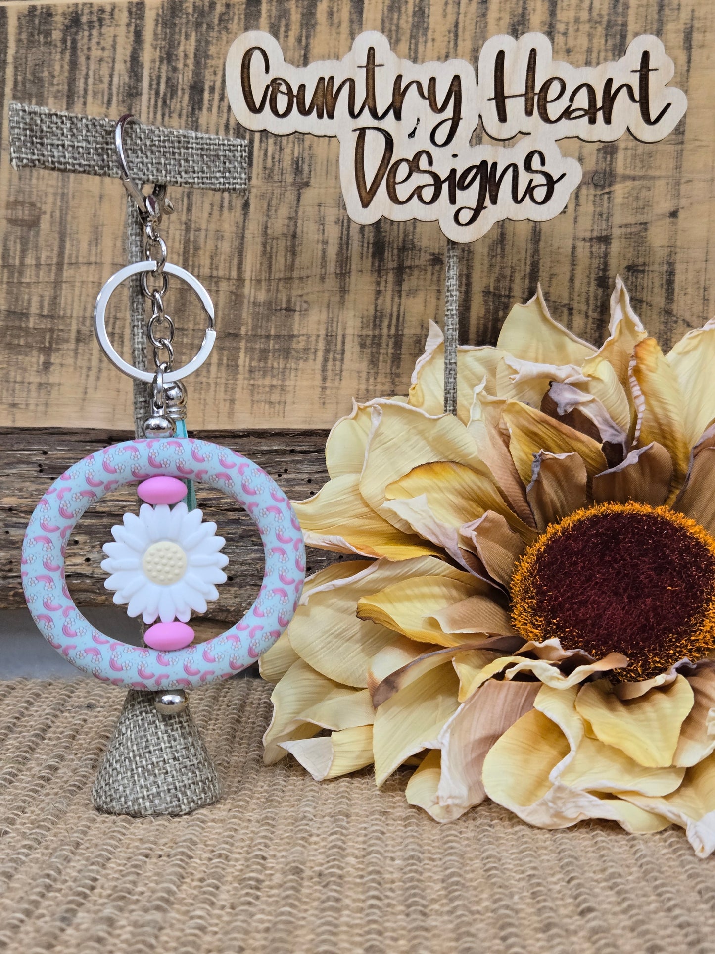 #256 Rainbow Flower Keychain  **𝑶𝒏𝒍𝒚 1 𝒊𝒏 𝑺𝒕𝒐𝒄𝒌**