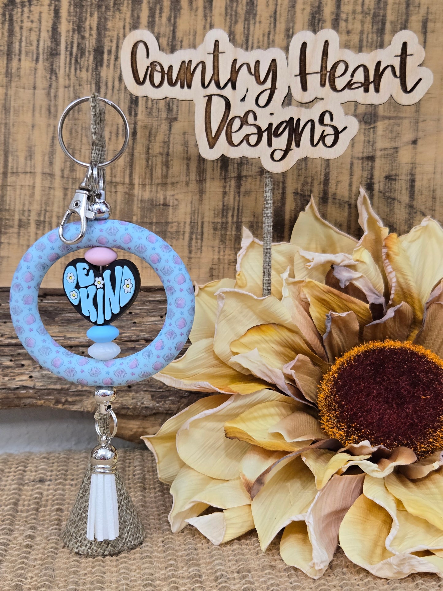 #267 Be Kind Double Hoop Keychain  **𝑶𝒏𝒍𝒚 1 𝒊𝒏 𝑺𝒕𝒐𝒄𝒌**