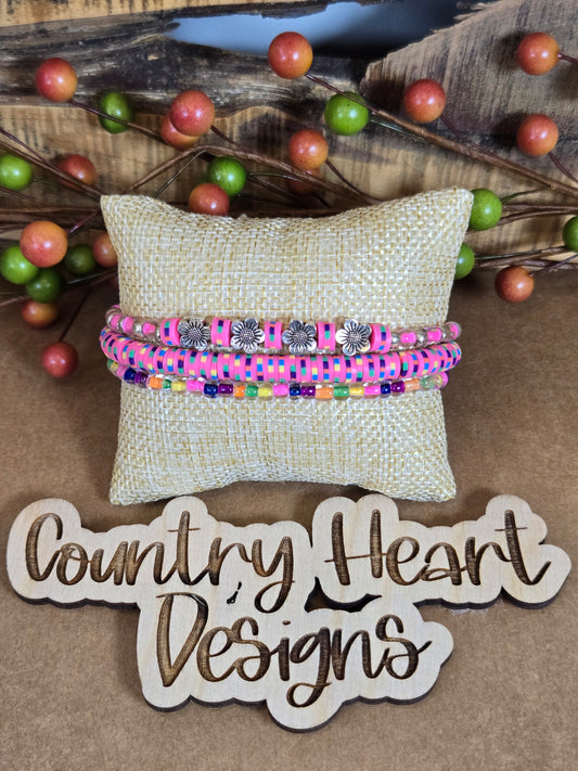 #679 Bracelets set of 3  **𝑶𝒏𝒍𝒚 1 𝒊𝒏 𝑺𝒕𝒐𝒄𝒌**