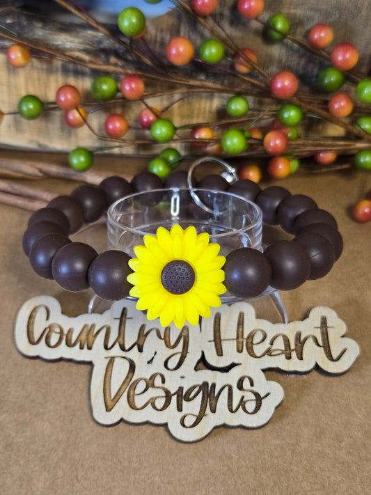 #979 Sunflower Wristlet  **𝑶𝒏𝒍𝒚 1 𝒊𝒏 𝑺𝒕𝒐𝒄𝒌**